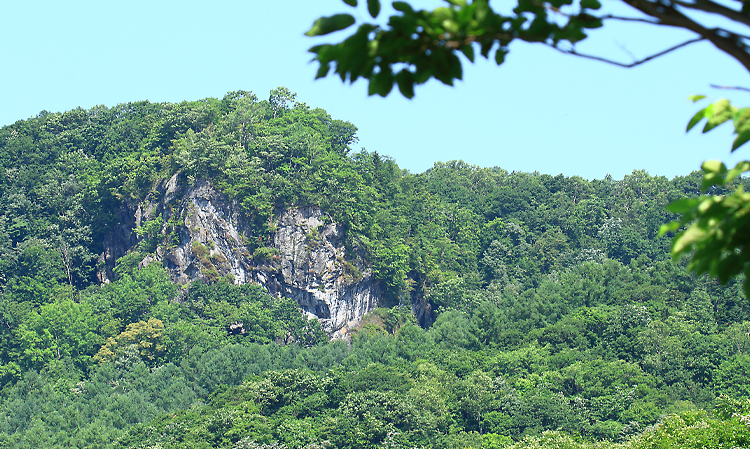 神居岩