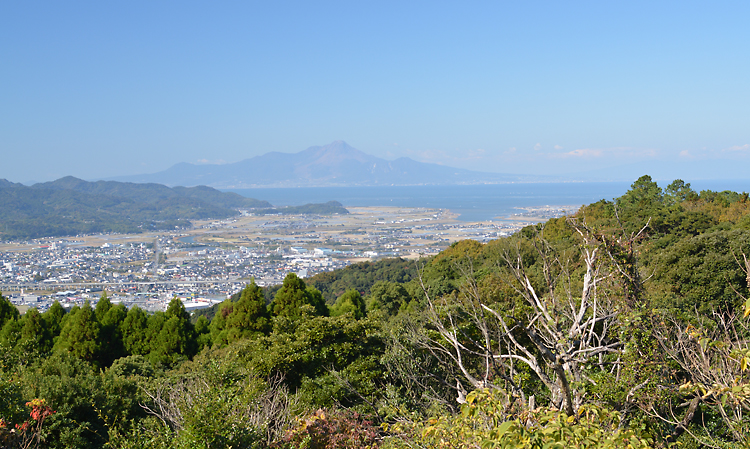 普賢岳を望む