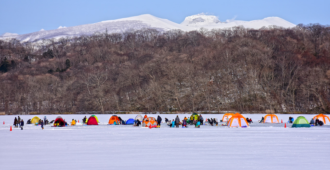 ポロト湖のわかさぎ釣りと樽前山