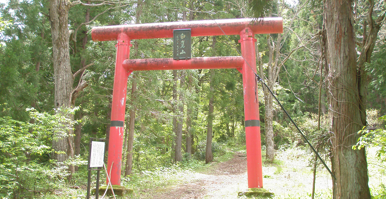 嶽原登山口の鳥居