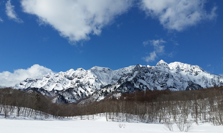 冬の戸隠連山