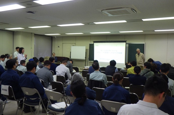 質疑応答の様子