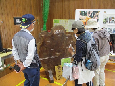 2023.06森のひろば滑マツ（輪切りのついたて）・山口所