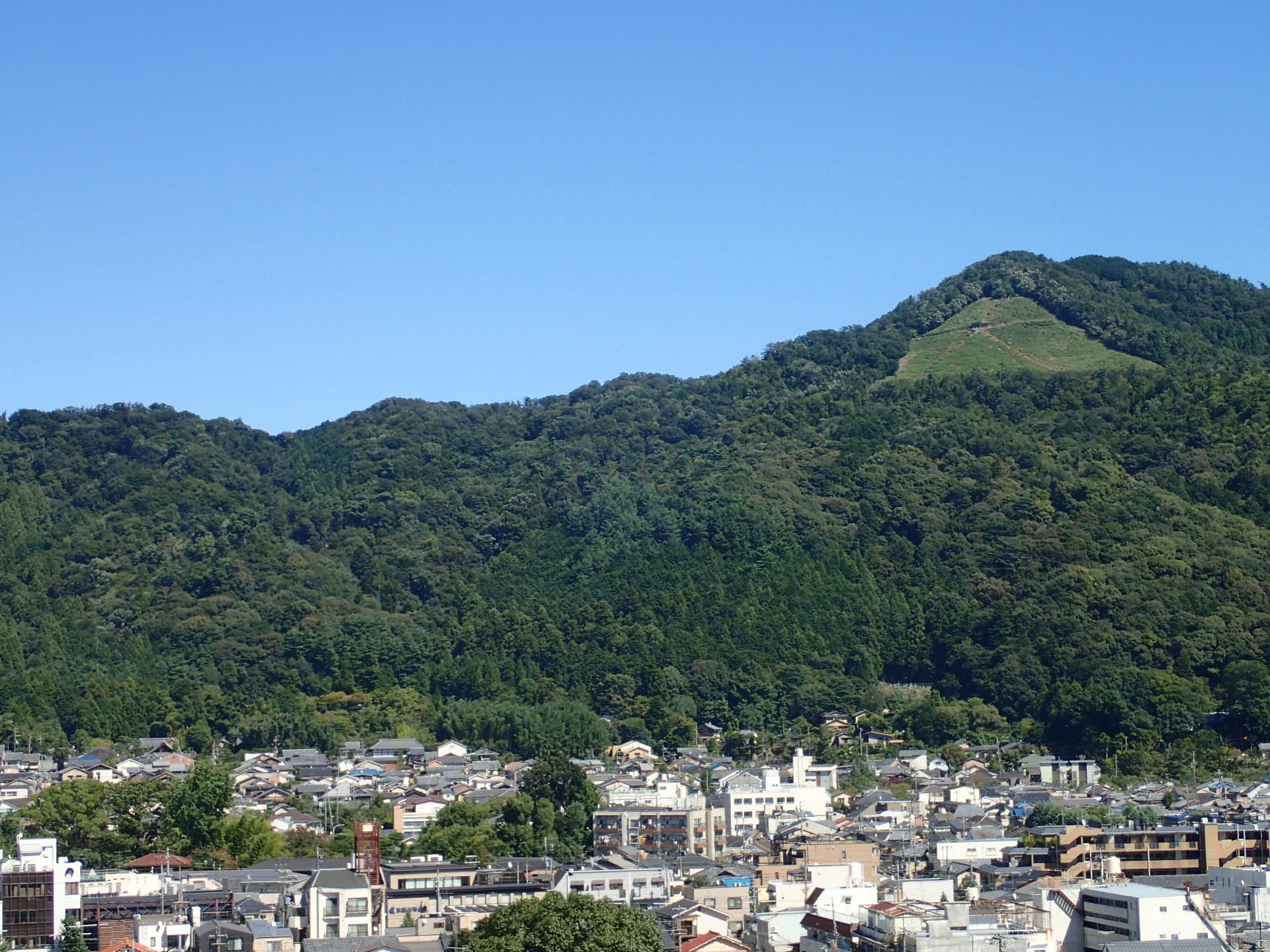 火床と銀閣寺山