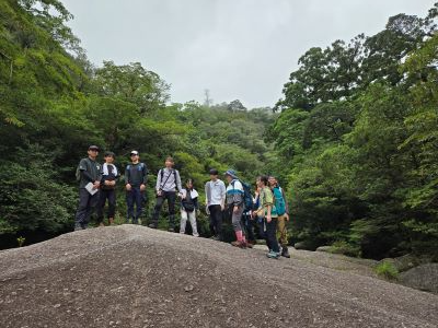 憩いの大岩にて