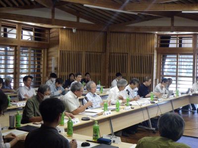屋久島世界自然遺産地域科学委員会・ヤクシカWGの様子