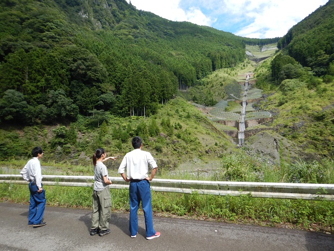 阿津江の全貌を見ながらの説明