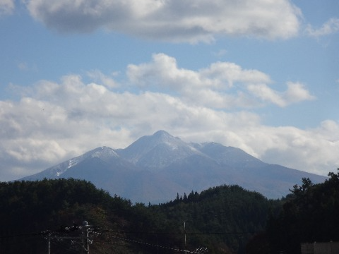 センター屋上からの岩木山(令和7年10月24日撮影))